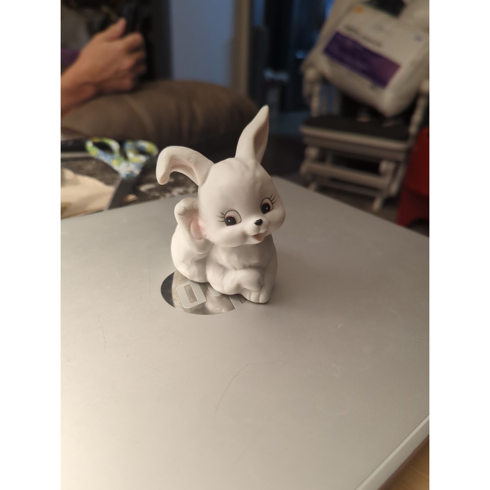 Vintage HOMCO #1458 Playful White Bunny Replacement Figure